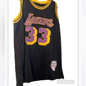 MITCHELL & NESS KAREEM ABDUL-JABBAR AUTHENTIC 1979-1980 #33 LAKERS JERSEY XXL